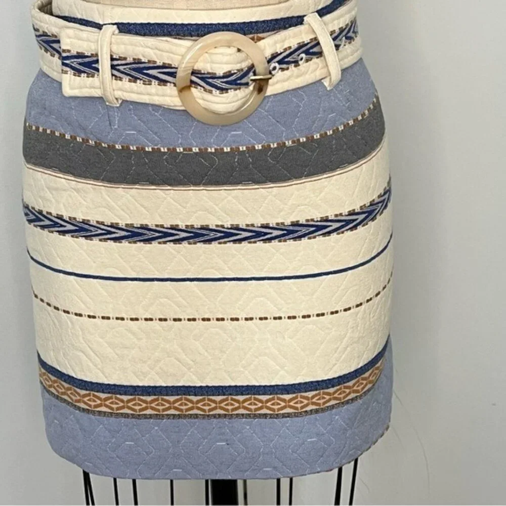 INTERMIX Celeste Quilted Mini Skirt Size 2